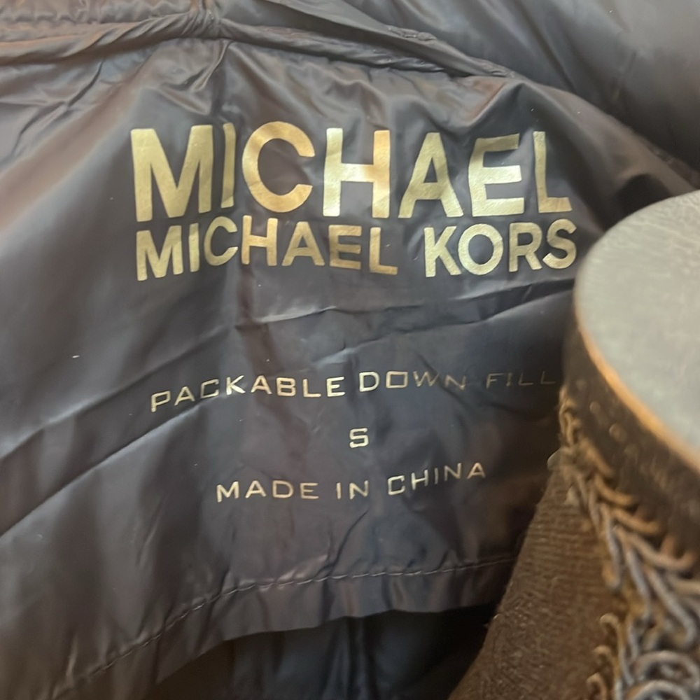 Michael Kors leopard print with hidden hood. size Small - Picture 12 of 15